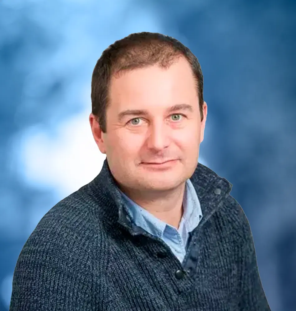 Alexis Peyroles acts as CFO (Chief Financial Officer) and chairman of the board